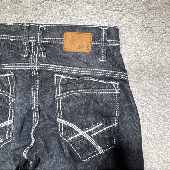 BKE Denim Jeans Mens 29 Short Fulton Button Fly Dark Embroidered Big Stitch - Picture 5 of 6